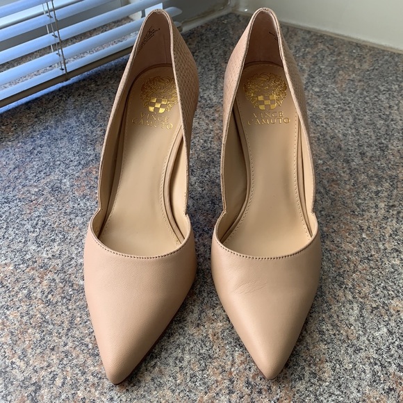 Vince Camuto Heels - Picture 2 of 4